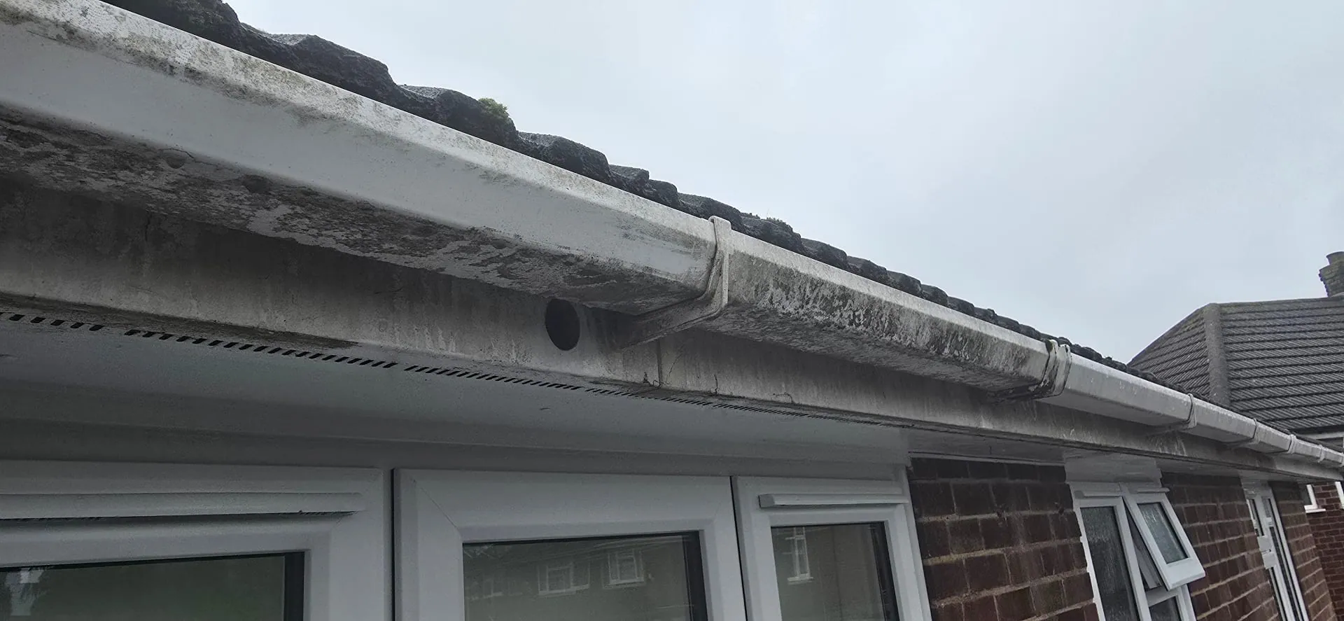 Before gutter and fascia cleaning in Tilehurst, Reading